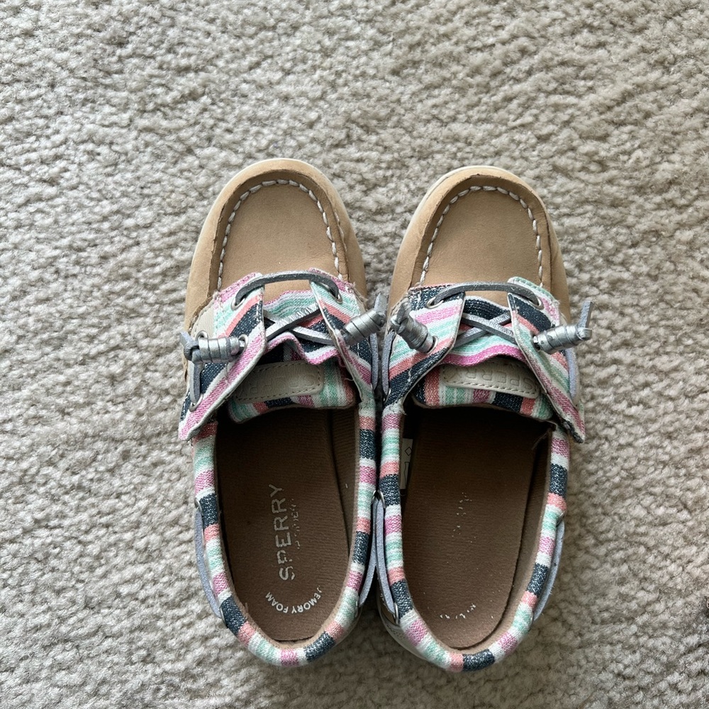 Girls 12M sperrys